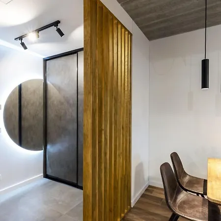 Apartment City Center Sanctuary - Free Parking Studio