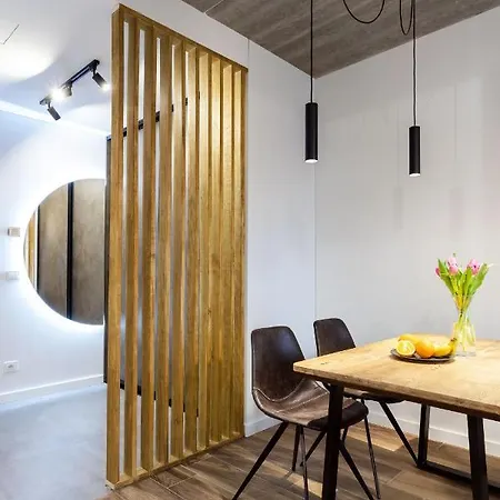 Апартаменты Center Sanctuary Modern Business-class With Free Parking In The Heart Of *