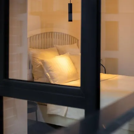 Center Sanctuary Modern Business-class With Free Parking In The Heart Of Apartment
