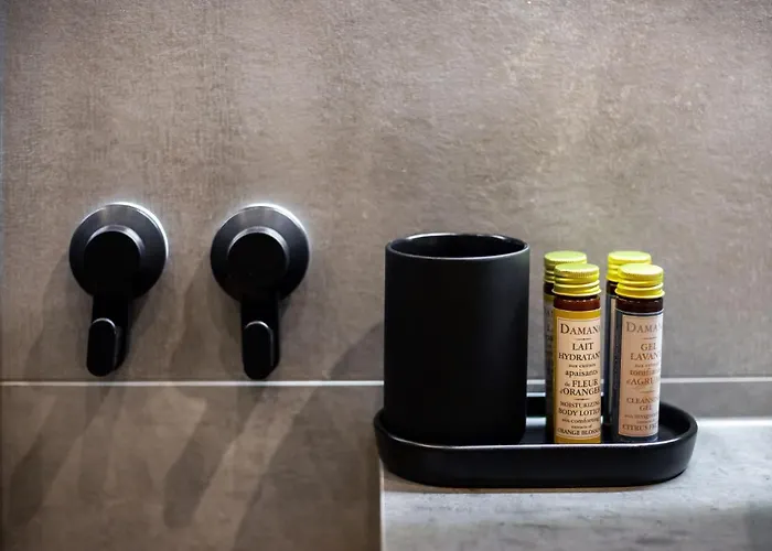 Apartment Center Sanctuary Modern Business-class With Free Parking In The Heart Of *