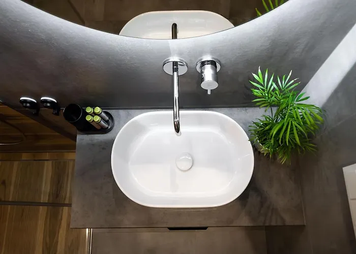 Center Sanctuary Modern Business-class With Free Parking In The Heart Of * 빌뉴스