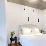 Apartment Center Sanctuary Modern Business-class With Free Parking In The Heart Of *